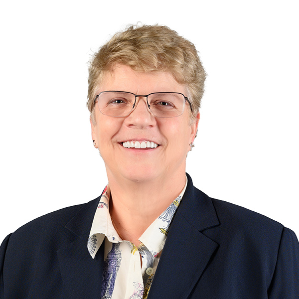 Alison Young headshot image